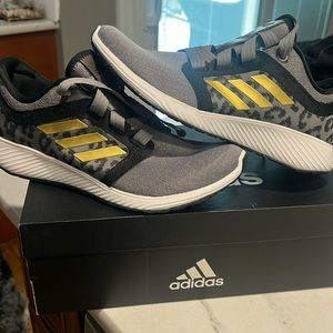 NIB Stylish Adidas Running Shoes